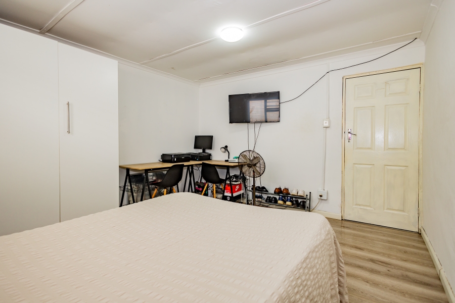 3 Bedroom Property for Sale in Uitsig Western Cape